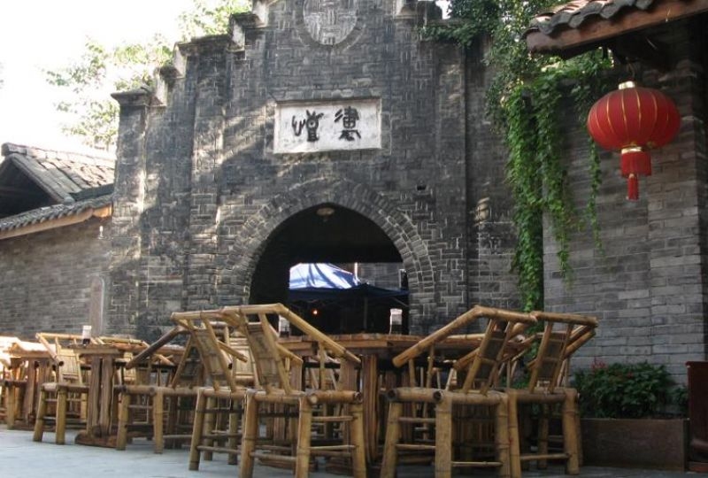 成都12月8日过百航班已取消,疫情再发降温四川新一轮旅游热?549831_ 成都12月8日过百航班已取消,疫情再发降温四川新一轮旅游热?