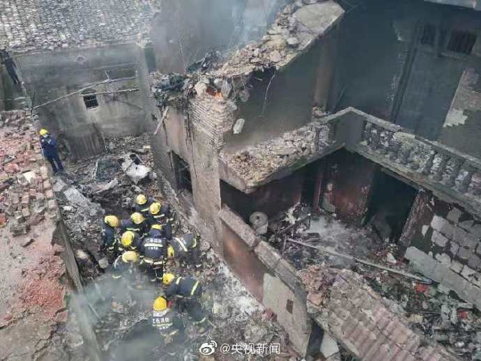 涉事航司回应江西人工增雨飞机坠落:正在进行相关事宜处理555769_ 涉事航司回应江西人工增雨飞机坠落:正在进行相关事宜处理
