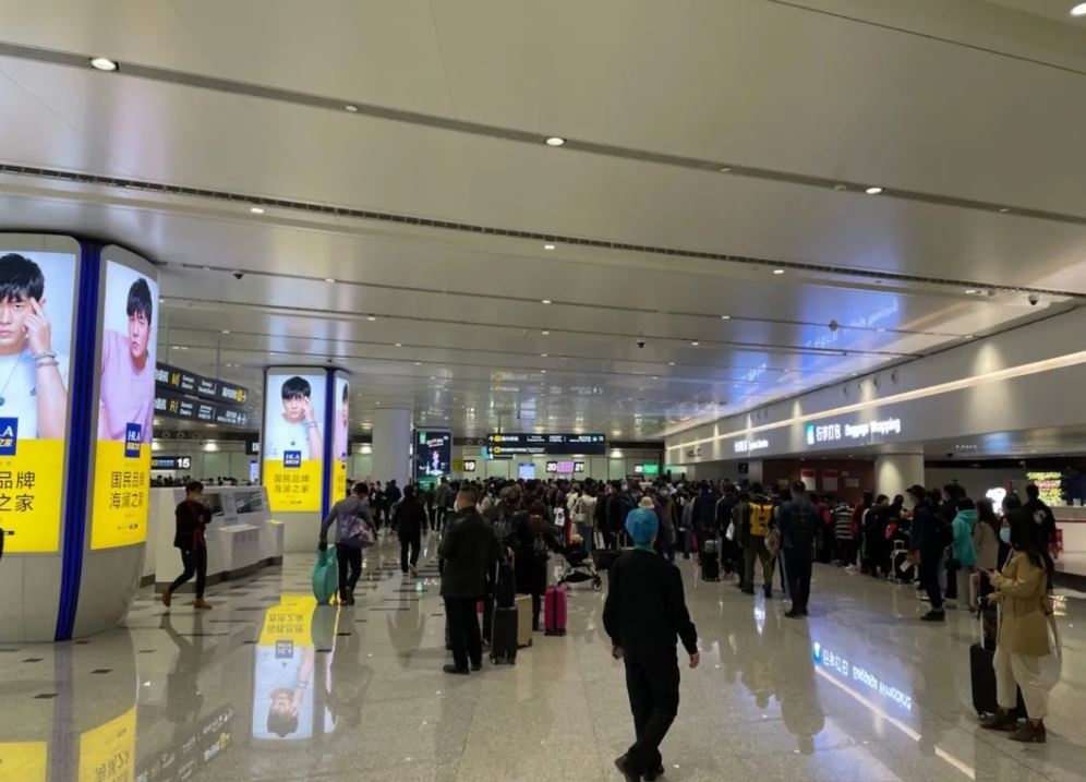 北京大兴机场安检自助闸机今早出故障,多名旅客误机558827_ 北京大兴机场安检自助闸机今早出故障,多名旅客误机