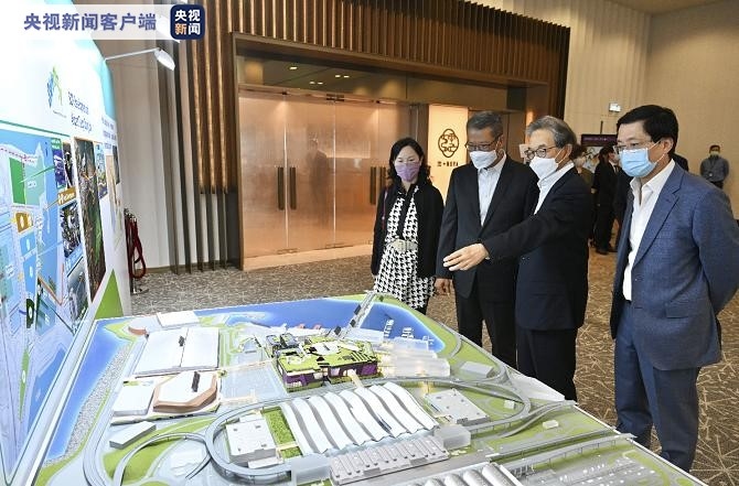陈茂波:“机场城市”策略将提高香港作为国际航空枢纽的竞争力558937_ 陈茂波:“机场城市”策略将提高香港作为国际航空枢纽的竞争力