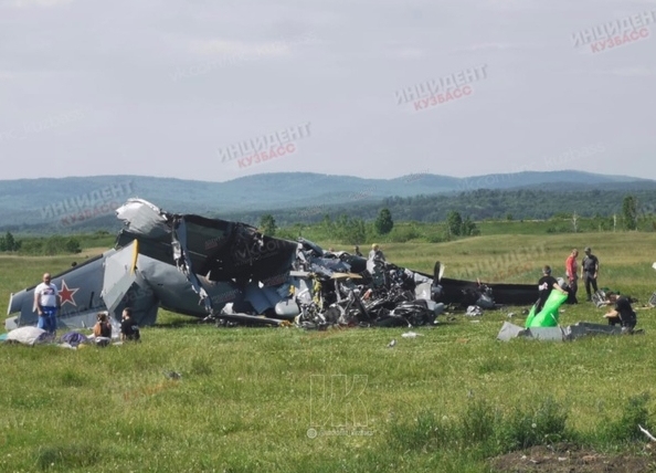 俄罗斯一架L-410飞机发生硬着陆 致7人死亡563691_ 俄罗斯一架L-410飞机发生硬着陆 致7人死亡