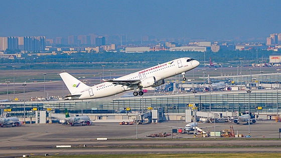 C919大飞机:首家用户 首架飞机 首次飞行584469_ C919大飞机:首家用户 首架飞机 首次飞行
